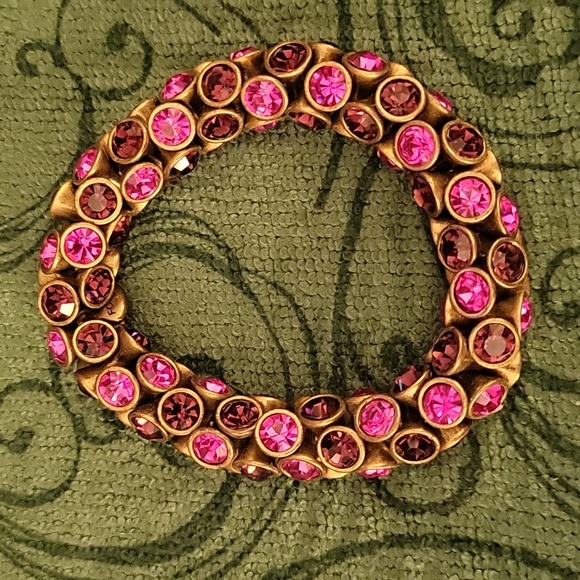 Jewelry - Pink purple faceted stones set in antique gold stretch quality bracelet Like New